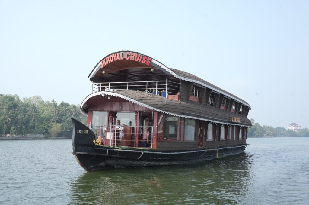 Eco friendly tourism houseboat in kollam- jk royal cruise