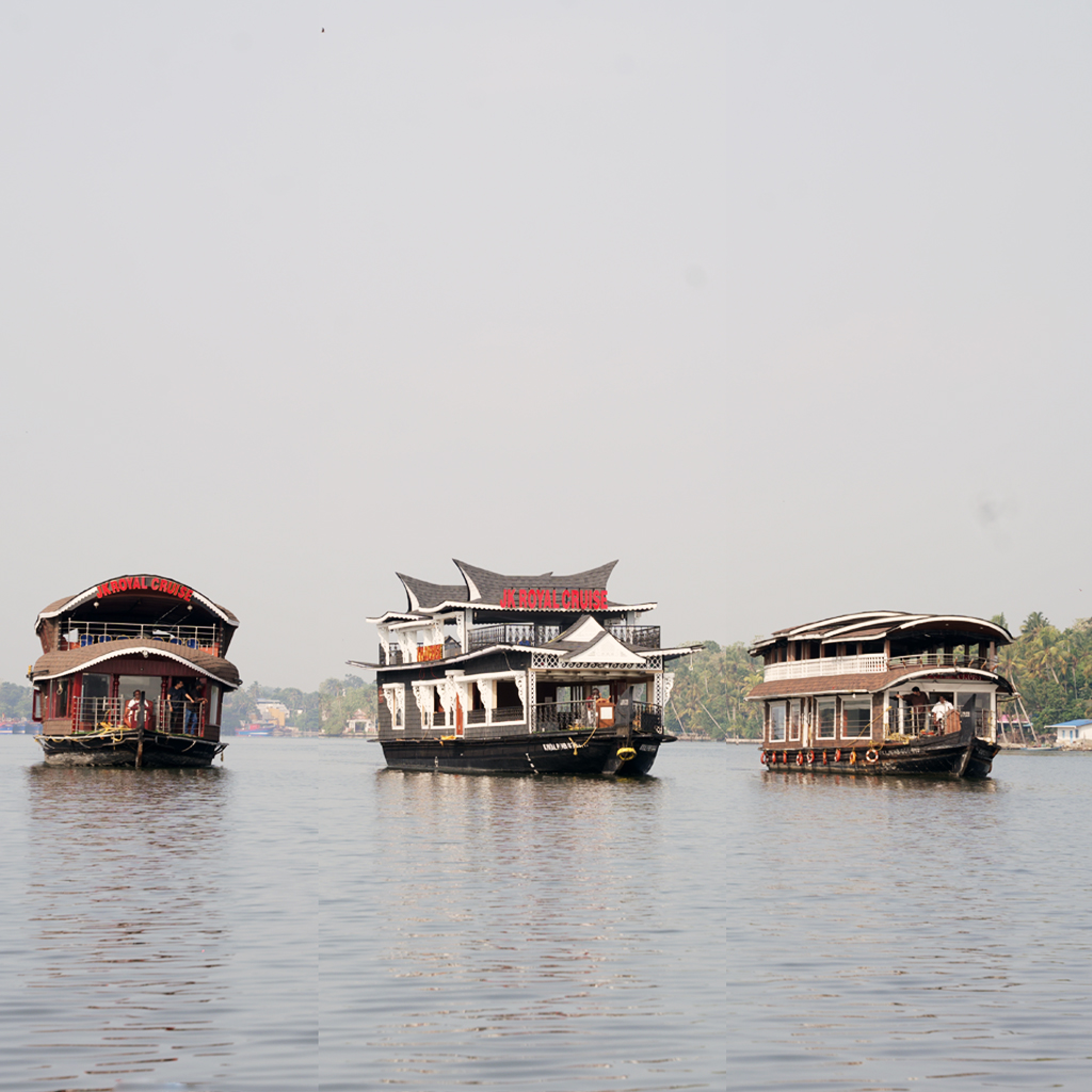 luxury house boat in kollam-JK royal cruise