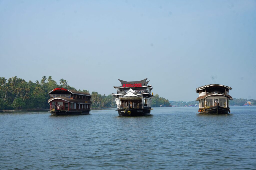 Traditional houseboat in Kollam, Kerala with modern design and comfort – JK Royal Cruise
